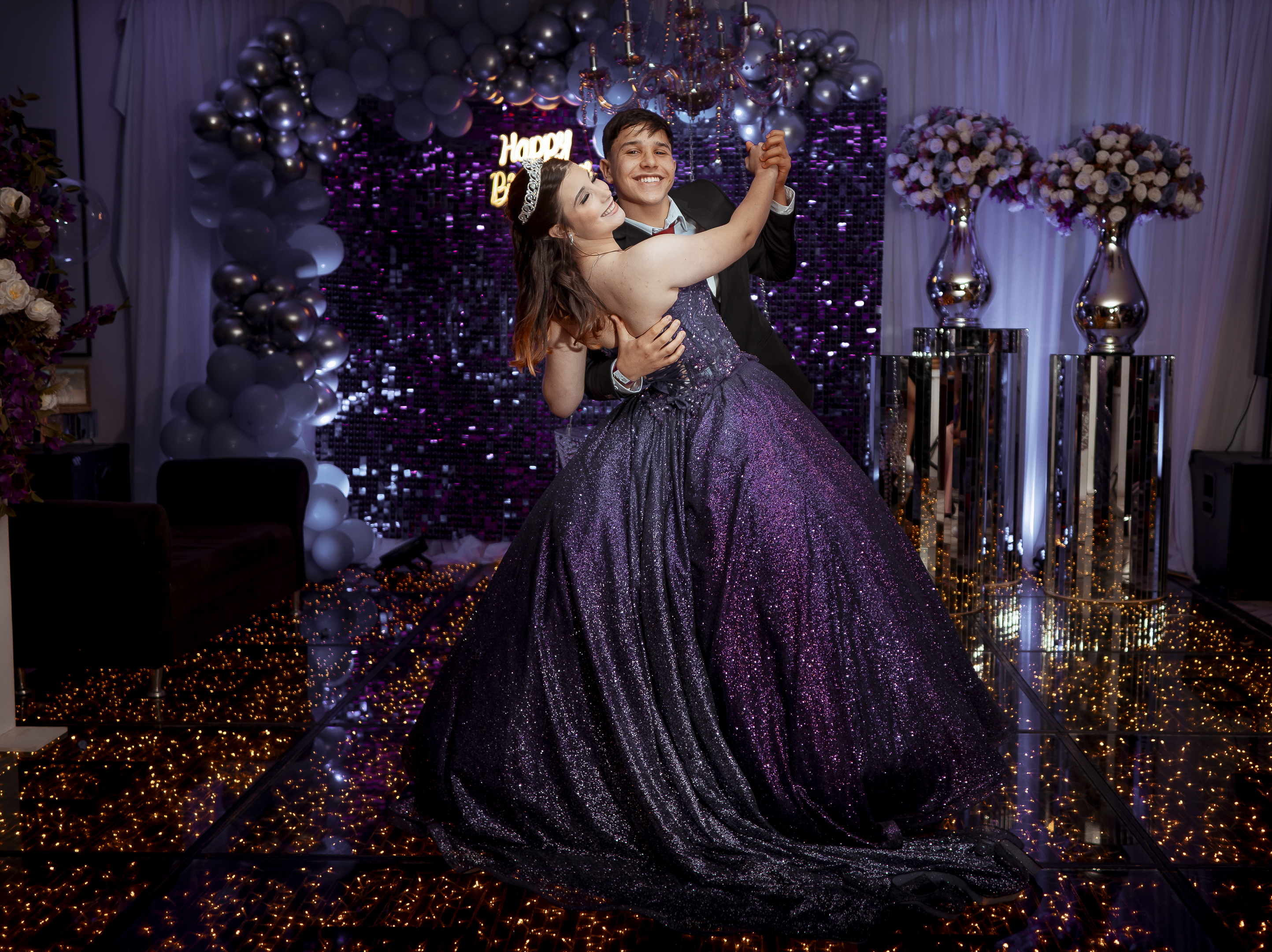 Debutante em festa de 15 anos